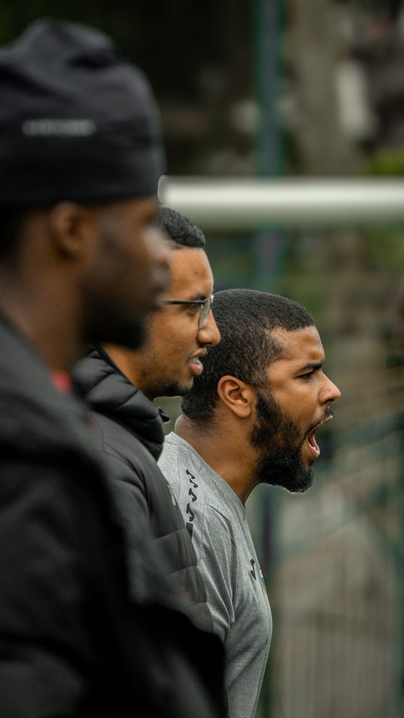 coach football en action tournoi